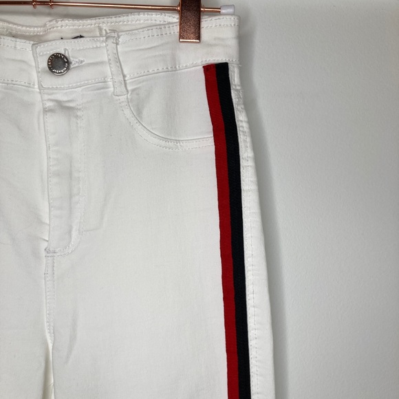 Zara high waisted white jeans - Size 24 - Picture 4 of 9